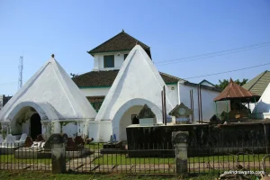 Ziarah dan Sejarah di Makam Raja Goa Tallasa Sulawesi Selatan