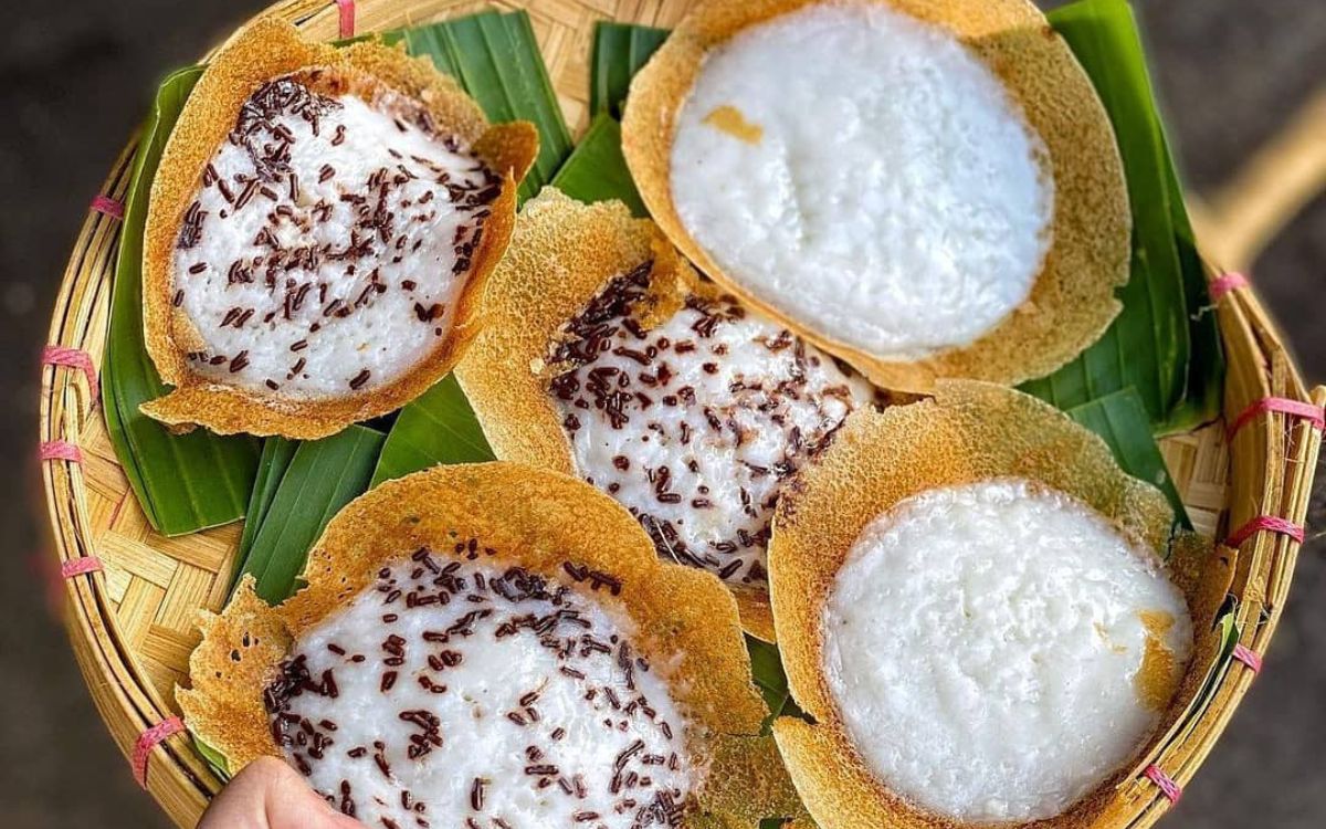 Menikmati Kuliner Tradisional Pasar Kembang Solo: Timlo, Serabi Notosuman, dan Nasi Liwet